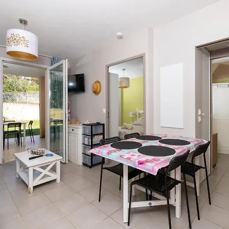 Plages De Sable Fin, Piscine, Hammam, Tennis Lesclesdenicole Apartment