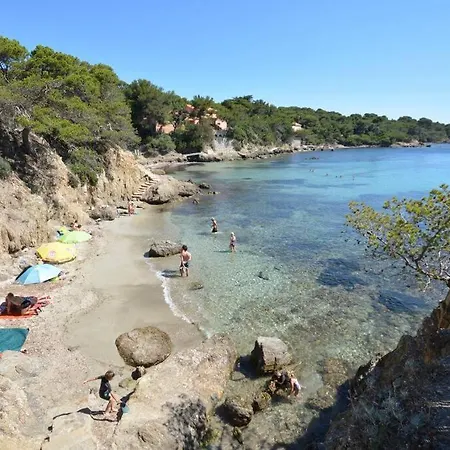 Plages De Sable Fin, Piscine, Hammam, Tennis Lesclesdenicole דירה