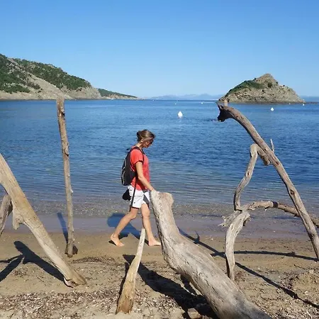 Plages De Sable Fin, Piscine, Hammam, Tennis Lesclesdenicole דירה *