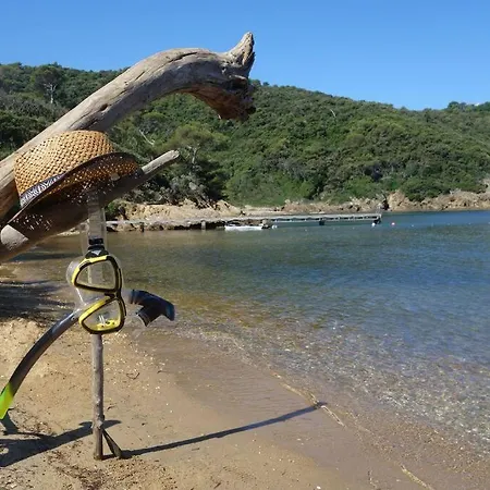 Plages De Sable Fin, Piscine, Hammam, Tennis Lesclesdenicole דירה